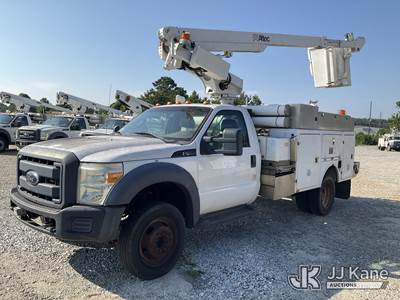 Altec AT200-A, 35 ft, Telescopic Non-Insulated Bucket Truck