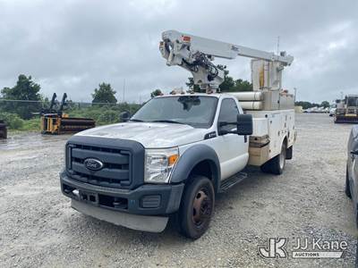 Altec AT200A, 35 ft, Telescopic Non-Insulated Bucket Truck