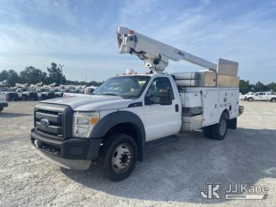 Altec AT200A, 35 ft, Telescopic Non-Insulated Bucket Truck