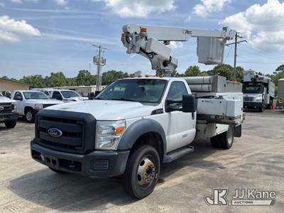 Altec AT200A, 35 ft, Telescopic Non-Insulated Bucket Truck