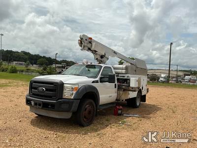 Altec AT200-A, 35 ft, Telescopic Non-Insulated Bucket Truck
