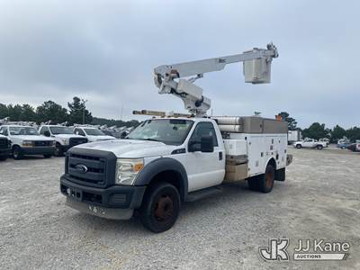 Altec AT200A, 35 ft, Telescopic Non-Insulated Bucket Truck