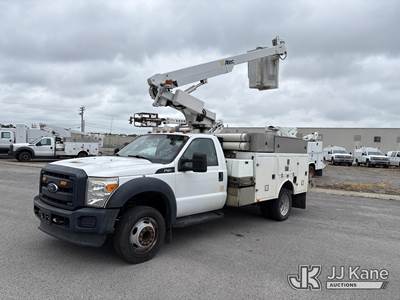 Altec AT200-A, 35 ft, Telescopic Non-Insulated Bucket Truck