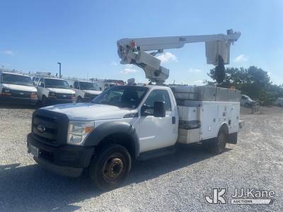 Altec AT200A, 35 ft, Telescopic Non-Insulated Bucket Truck