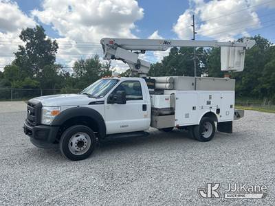 Altec AT200A, 35 ft, Telescopic Bucket Truck