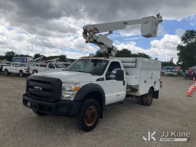 Altec AT200-A, 35 ft, Telescopic Non-Insulated Bucket Truck