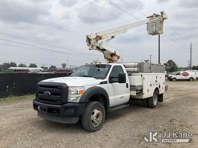 Altec AT200-A, 35 ft, Telescopic Non-Insulated Bucket Truck