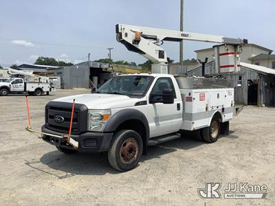 Versalift TEL29NE03, 35 ft, Non-Insulated Bucket Truck