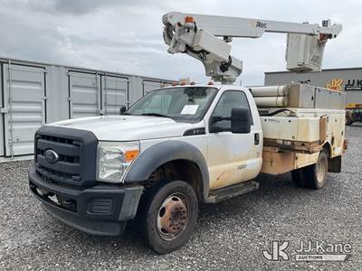 Altec AT200-A, 35 ft, Telescopic Non-Insulated Bucket Truck