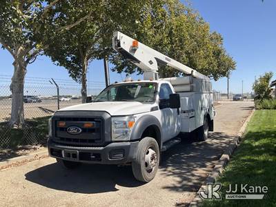 Versalift TEL29N-03, 29 ft, Telescopic Non-Insulated Bucket Truck