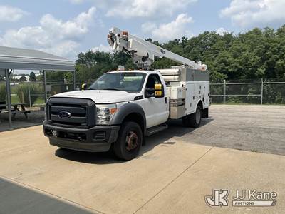 Altec AT200-A, 35 ft, Telescopic Non-Insulated Bucket Truck