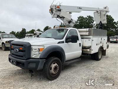 Altec AT200-A, 35 ft, Telescopic Non-Insulated Bucket Truck
