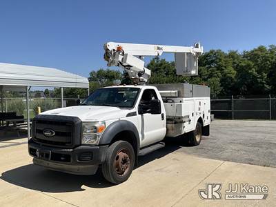 Altec AT200A, 35 ft, Telescopic Non-Insulated Bucket Truck