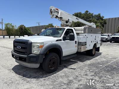 Altec AT200A, 35 ft, Telescopic Non-Insulated Bucket Truck