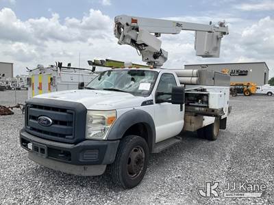 Altec AT200A, 35 ft, Telescopic Non-Insulated Bucket Truck