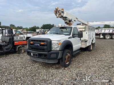 Altec AT200A, 35 ft, Telescopic Non-Insulated Bucket Truck