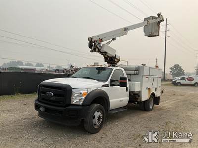 Altec AT200-A, 35 ft, Telescopic Non-Insulated Bucket Truck