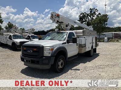 Altec AT200-A, 35 ft, Telescopic Non-Insulated Bucket Truck