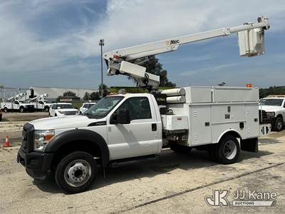 Altec AT200A, 35 ft, Telescopic Non-Insulated Bucket Truck