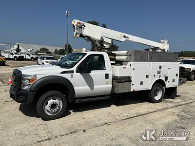 Altec AT200A, 35 ft, Telescopic Non-Insulated Bucket Truck