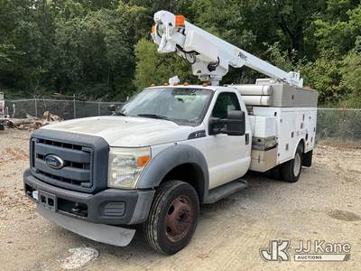 Altec AT200-A, 35 ft, Telescopic Non-Insulated Bucket Truck