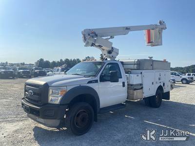 Altec AT200A, 36 ft, Telescopic Non-Insulated Bucket Truck