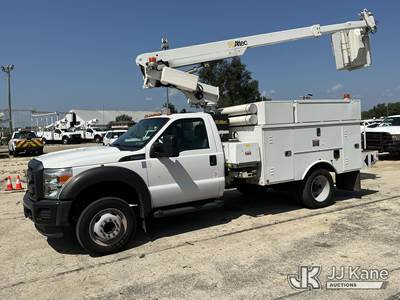 Altec AT200A, 35 ft, Telescopic Non-Insulated Bucket Truck