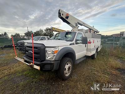 Versalift TEL29NE03, 34 ft, Telescopic Insulated Bucket Truck