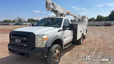 Altec AT200-A, 35 ft, Telescopic Non-Insulated Bucket Truck