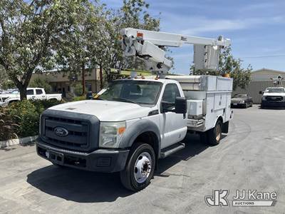 Altec AT200A, 35 ft, Telescopic Non-Insulated Bucket Truck
