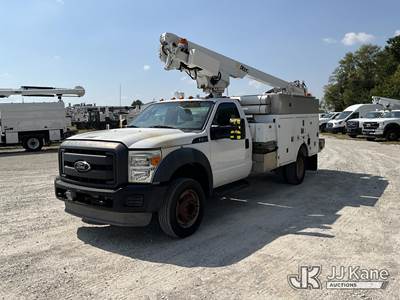 Altec AT200A, 35 ft, Telescopic Non-Insulated Bucket Truck