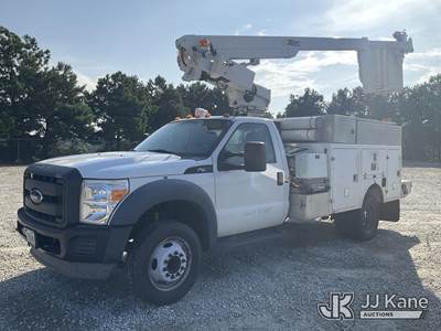 Altec AT200-A, 35 ft, Telescopic Non-Insulated Bucket Truck