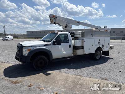 Altec AT200-A, 35 ft, Telescopic Non-Insulated Bucket Truck