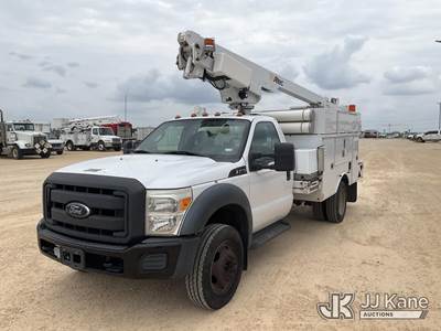 Altec 200A, 35 ft, Telescopic Non-Insulated Bucket Truck