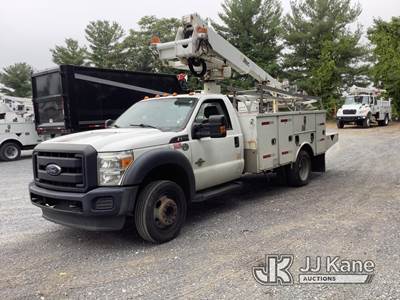 Ford F-550 Boom / Bucket Truck