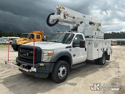 Ford F-550 Boom / Bucket Truck