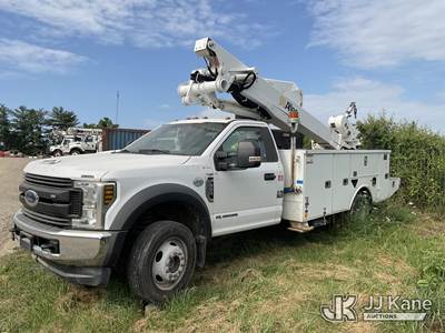 Ford F-550 Boom / Bucket Truck