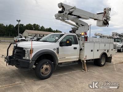 Ford F-550 Boom / Bucket Truck