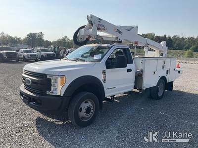 Ford F-550 Boom / Bucket Truck