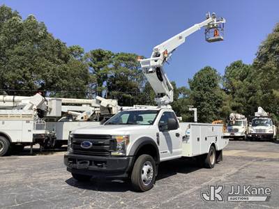 Ford F-550 Boom / Bucket Truck