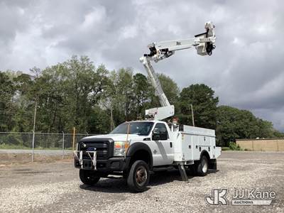 Ford F-550 Boom / Bucket Truck