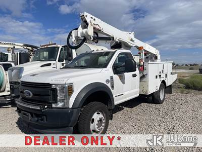 Ford F-550 Boom / Bucket Truck