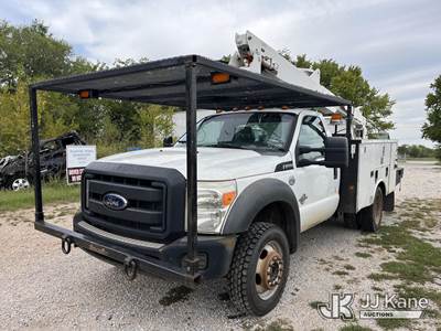 Ford F-550 Boom / Bucket Truck