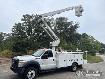 Altec AT40G, 45 ft, Articulating & Telescopic Bucket Truck