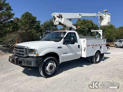 Altec 200A, 35 ft, Telescopic Non-Insulated Bucket Truck
