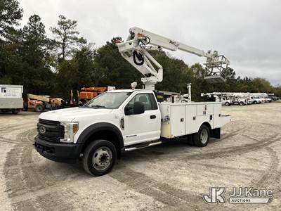 Altec AT235-P, 40 ft, Articulating & Telescopic Non-Insulated Cable Placing Bucket Truck