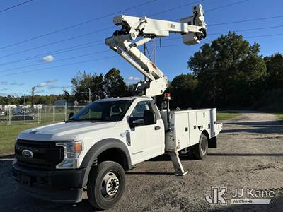 Altec AT41M, 46 ft, Articulating & Telescopic Material Handling Bucket Truck
