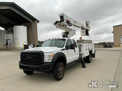 Altec AT40-MH, 45 ft, Articulating & Telescopic Material Handling Bucket Truck
