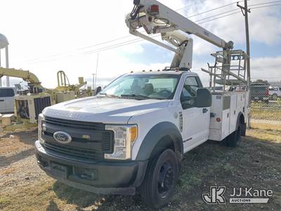 Versalift STP36NE, 41 ft, Articulating & Telescopic Non-Insulated Bucket Truck