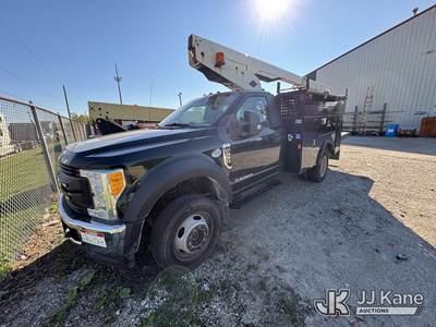 Versalift TEL29EIH, 34 ft, Telescopic Non-Insulated Bucket Truck
